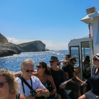 Izbraukums ar kuģīti gar Bonifācijas krastiem