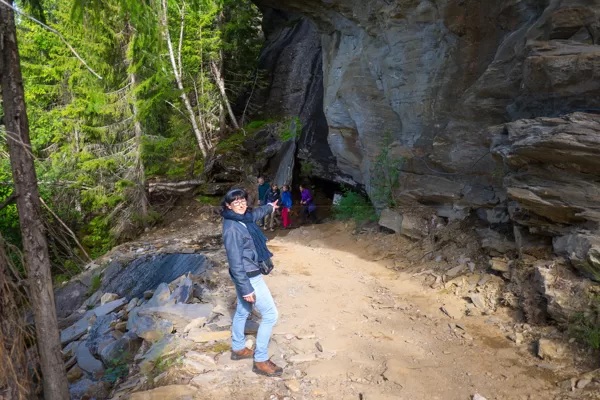 Ieeja alā Gronligrotta