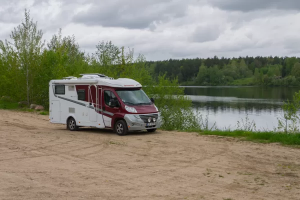 Kafijas pauze Daugavas krastā pie Jaunjelgavas