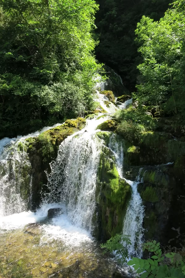 Ceļā uz Lac de Gaube ezeru